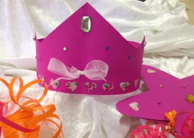 Ateliers DIY pour l'Épiphanie 2 atelier couronne de princesse DIY
