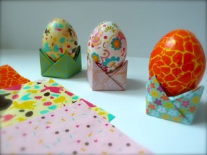 Ateliers de Pâques : oeufs colorés et origamis 2 oeufs colorés Pâques