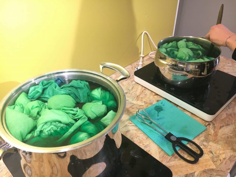 Hollywood Le bar à gum 4 atelier diy tie and dye